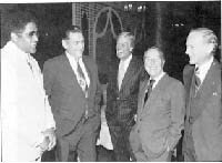 Don Newcomb, Harold E. Hughes, Dick Van Dyke, Garry Moore dan Buzz Aldrin