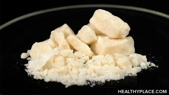 Apa itu kokain? Dan bagaimana crack berbeda dari bubuk kokain? Retak kokain adalah kokain olahan dan sangat adiktif. Belajarlah lagi.
