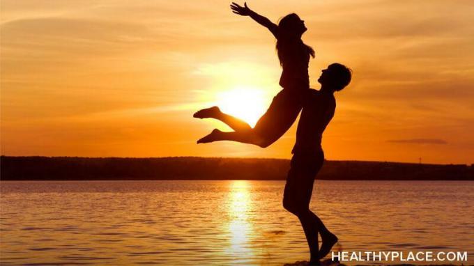 Gangguan schizoafektif dan pernikahan bisa berjalan bersama dengan sukses. Dapatkan tips tentang menjaga pernikahan yang sehat dengan gangguan schizoafektif di HealthyPlace.